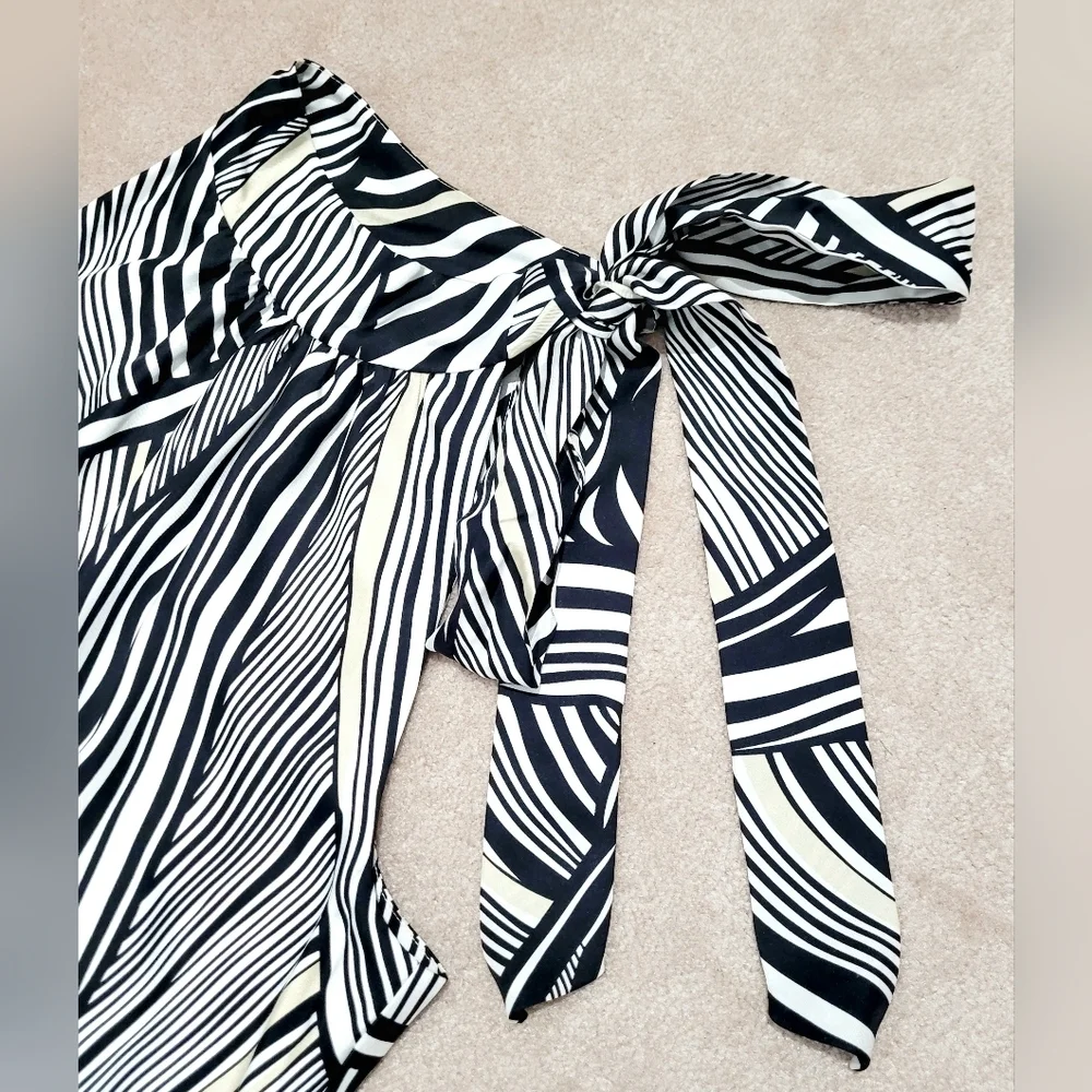 White House Black Market 100% Silk Halter Dress Size 6 Zebra Print Neck Tie - Picture 7 of 13